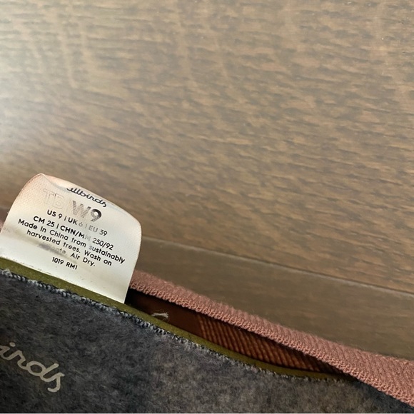 Allbirds Women's Flats in Dusty Pink - Picture 7 of 7